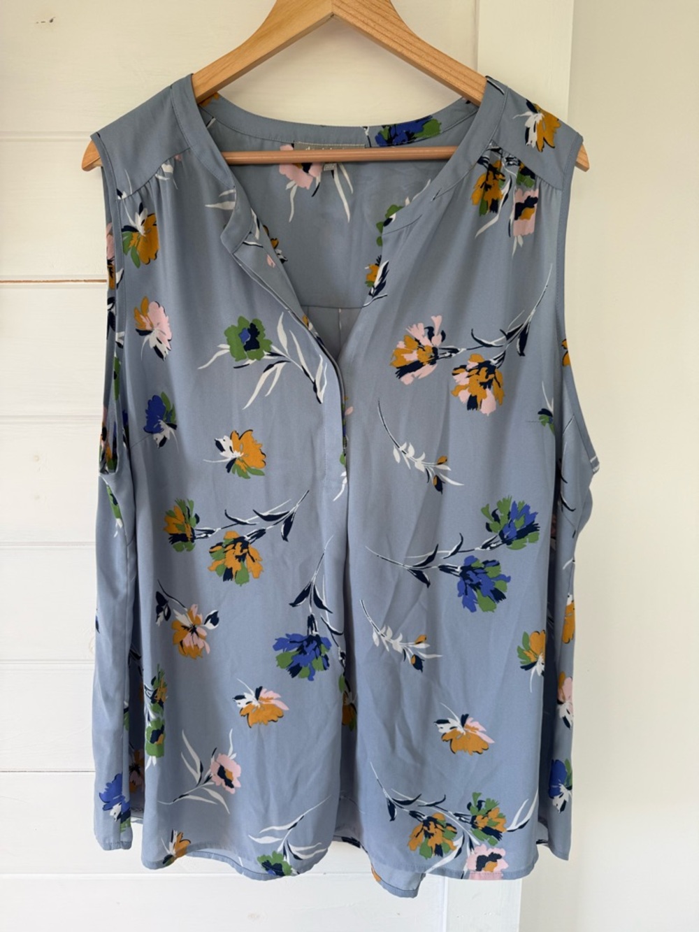 Sleeveless Floral Blouse - Gray with Multicolor Blossoms